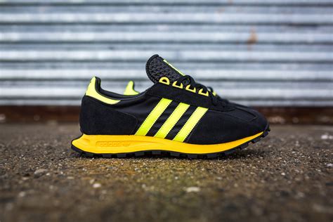 ADIDAS ORIGINALS Sneaker 'Racing 1' in Schwarz 